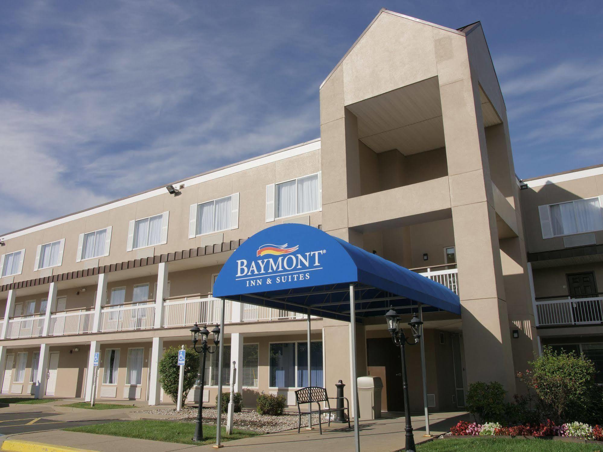 Baymont by Wyndham Louisville East Extérieur photo